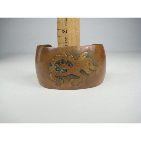 Vintage Mexican Copper Cuff Bracelet Inlaid Abalone Shell Gecko Mid Century WEAR - Picture 2 of 12